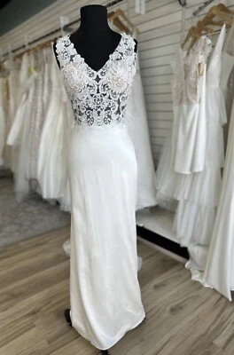 Vestido de novia Kelly Featanini cremoso marfil encaje/malla top y tren 6 USADO UNA VEZ Foto 1 de 4