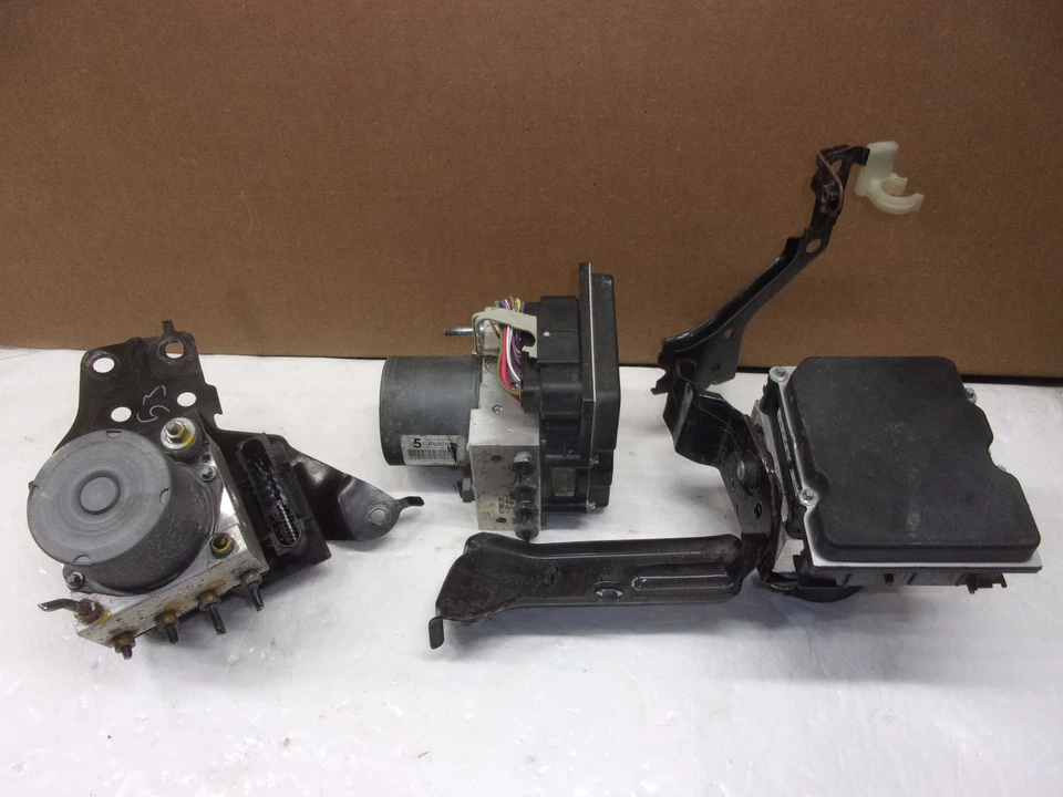 Unidad de control de freno antibloqueo ABS 2011-2012 Mini Cooper Countryman 113 k OEM Foto 1 de 3