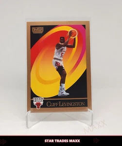 1990 CLIFF LEVINGSTON #372 SKYBOX CHICAGO BULLS NBA BASKETBALL CARD - Picture 1 of 2