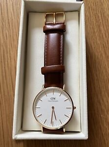 Daniel Wellington Classic St Mawes Watch Slim Timepiece Leather Strap Brown
