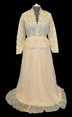 A Martinique Fashion Vintage 60s 70s Beige Lace Formal dress size 12 - Image 1 of 3