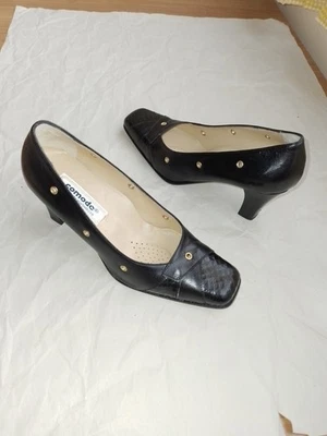 "Comode" scarpe comfort décolleté n.37 MADE IN ITALY in pelle vitello e pitone  - Immagine 1 di 4