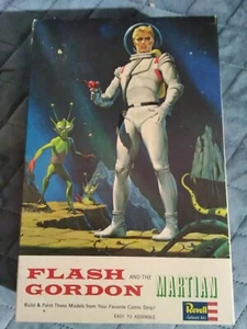 Revell Flash Gordon with Martian model kit - Picture 1 of 7
