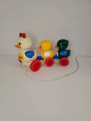 Tomy pull toy mama duck with babies No Sound 1995 - Image 1 of 4