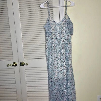 Encantador Maxi Vestido Charlie Mujer Talla Pequeña Hombro Frío Floral Aberturas Laterales Foto 1 de 4