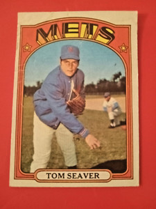 1972 topps baseball cards tom seaver, tom hall, 3 awards