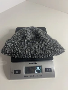 Unisex Vans “Off The Wall” Knit Beanie - Picture 1 of 4