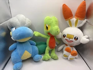 Nintendo Pokémon Scorbunny, Treecko, Bagon 12 Zoll Plüschtier Stofftier Jazwares 2022 - Bild 1 von 2