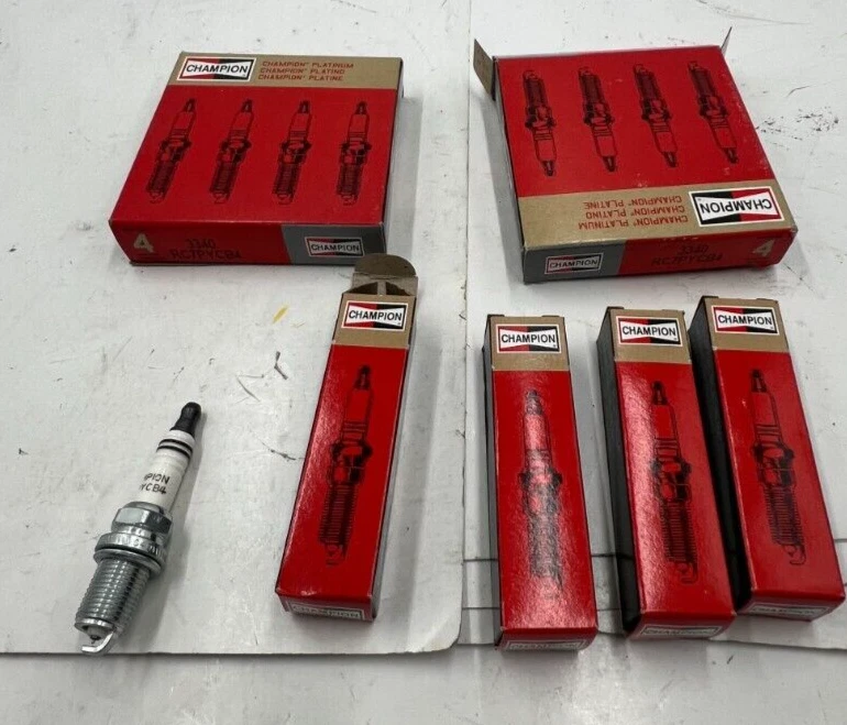 (QTY 8) Champion Platinum Spark Plug 3340 RC7PYCB4 for 2009 Honda S2000 - Image 1 of 4