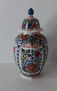 Vintage OUD Delft Colorful Art Pottery Lidded Jar Signed 7.5" Tall - NICE - Picture 1 of 7