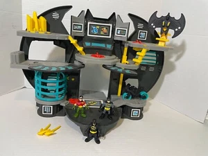 Imaginext DC Super Friends Batman Batcave Playset w/ 3 Figs and Accessories - Picture 1 of 6