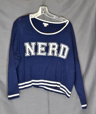 Xhilaration - Suéter de gran tamaño estilo universitario NERD azul marino - talla mediana Foto 1 de 2