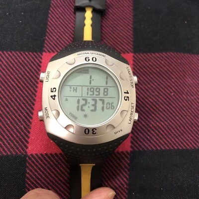Reloj de buceo National Geographic 200m para hombre ng-705gwsk Foto 1 de 4