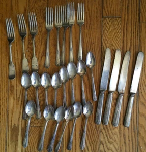 Lot of VTG Oneida Community etc Silver Plate Forks Knives Spoons 27 pcs 1 Rogers - Picture 1 of 5