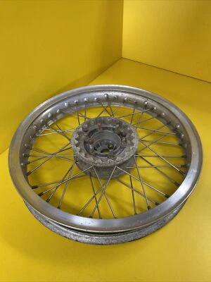 Roda de alumínio Borrani 3/2.15-18/40 /rm-01-4745/record moto guzzi LeMans traseira - Imagem 1 de 4