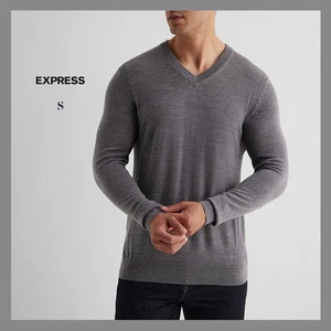 Neu mit Etikett - Express Herrenpullover V-Ausschnitt 100 % Merinowolle meliert grau, Gr. S - $ 88 - Bild 1 von 7