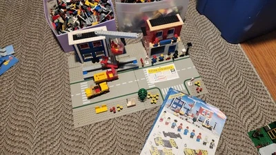 Lego Town CLASSIC Town Legends 10041 Main Street (Reissue) - Image 1 of 4