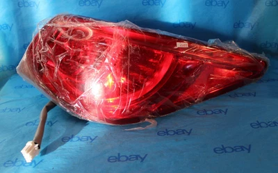 2014-2015 INFINITI Q50 задний фонарь задняя лампа четверть сборки справа 26550-4HB0B - Изображение 1 из 4