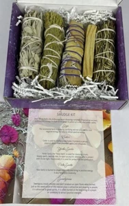 MAMA WUNDERBAR Smudge Kit - Sage, Cedar, Yerba Santa, Palo Santo, Sweetgrass - Picture 1 of 7
