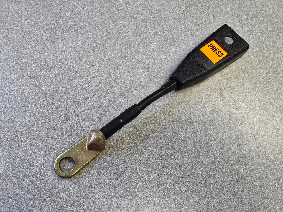 EXCELENTE RECEPTOR CINTURÓN SEGURIDAD USADO ORIGINAL PORSCHE 911 912E 930 1974-79 NLA #10 Foto 1 de 4