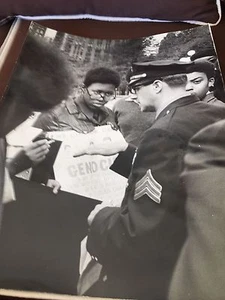 1960's Silver Gelatin, NY political protest.14x11" B&W photograph - Picture 1 of 3