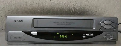 FUNAI 21A250 VIDEOREGISTRATORE VHS 4 TESTINE CON TELECOMANDO  - Immagine 1 di 4