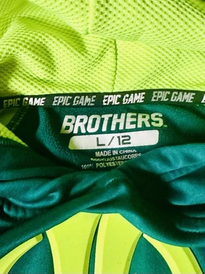 Sudadera con capucha Brothers Epic Game Boys talla 12 grande verde y amarillo Foto 1 de 4