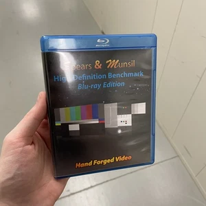 Spears and Munsil High Definition Benchmark Blu-Ray With Manual & Glasses - Foto 1 di 10