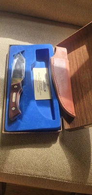Cuchillo de Caza Raro De Colección Nuevo con Caja Original Schrade EE. UU. ANTIGUO Temporizador 130T Foto 1 de 4