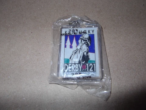 KENTUCKY DERBY 121 KEYCHAIN-BRAND NEW-THUNDER GULCH! Cover