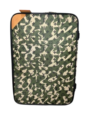 Bolso de equipaje con ruedas Louis Vuitton Pegase 60 monograma camuflaje Murakami cabina Foto 1 de 4