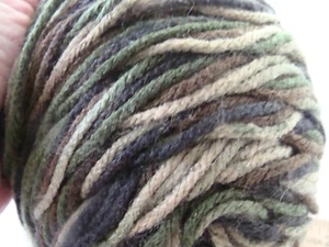 VTG Yarn Wool 100% Acrylic 8.4 oz -  Camouflage Colors Brown Green Beige - Picture 1 of 3