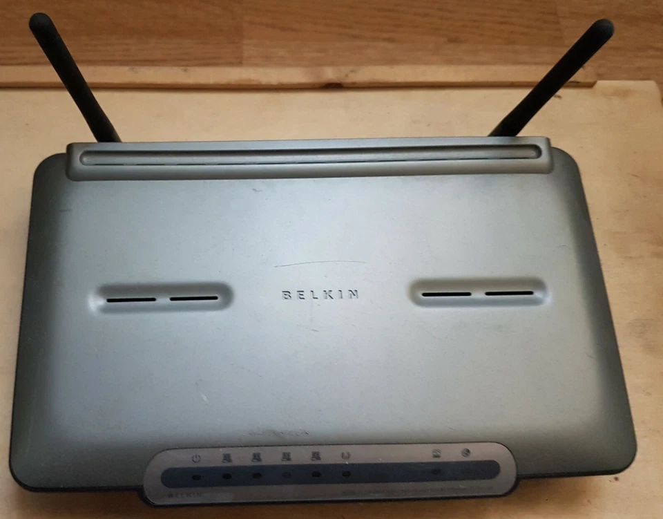 MODEM ROUTER BELKIN ADSL2+ WIFI  - Immagine 1 di 1
