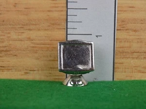 Paquete de reemplazo de token de pantalla de monitor de TV Monopoly edición milenaria y ahorra - Imagen 1 de 1