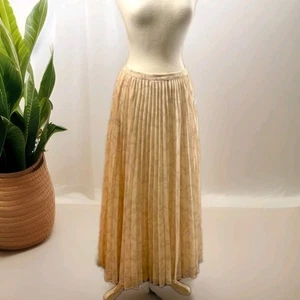 Banana Republic pleated printed maxi skirt with slit, Size 10Excellent Condition - Picture 1 of 6
