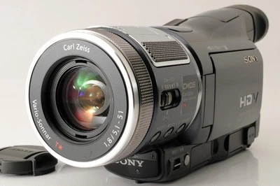 [Working] Sony HDR-HC1 HDV Handycam Camcorder w/ Battery Charger Tested Japan - Image 1 of 4