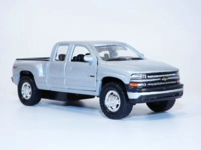 CHEVROLET SILVERADO pick up gris 1999 1/36 - Immagine 1 di 4