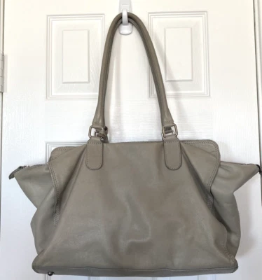 Bolso de hombro Nardelli italiano gris topo XLarge! Hermoso cuero flexible 2300 Foto 1 de 4