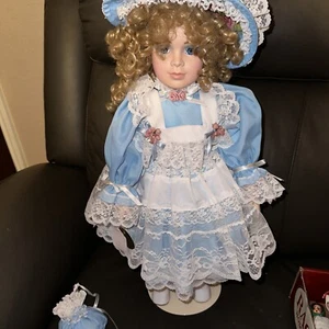 22” Porcelain Numbered Doll “Mindy” With Stand #540 Out Of 3,500 - Picture 1 of 12