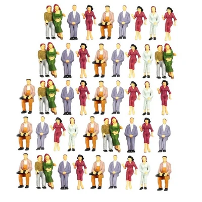100Stk 1/100 H0 ModellFiguren Sitzende Fahrgäste Figuren Modelleisenbahn Zubehör - Bild 1 von 4