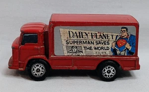 Vintage Corgi Juniors Leyland Terrier Toy Truck Superman Saves the World - Imagen 1 de 6