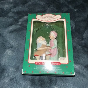 Vintage Christmas Ornament Hallmark 1987 Home Cooking  - Picture 1 of 2