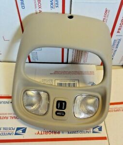 00 01 02 2003 CHRYSLER 300M Jeep  Overhead Console Interior Map Dome Light OEM
