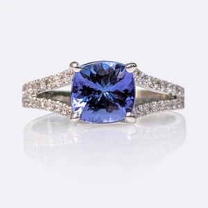 7,10 Karat zertifizierter blauer Kissenschliff natürlicher Tansanit & Diamant 14K weißer Ring - Bild 1 von 4