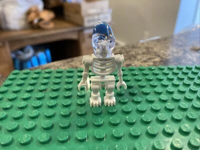 Lego Indiana Jones Minifigure Akator Skeleton iaj011 Kingdom Crystal Skull 7627 - Image 1 of 2
