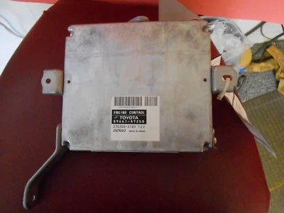 Módulo de control del motor Toyota Prius 2008 P/N: 89661-47250 Foto 1 de 4
