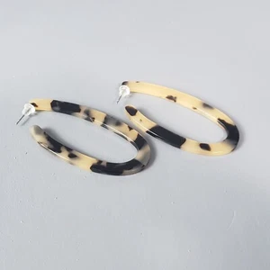 Pendientes de aro colgantes J imitación caparazón de tortuga retro mediados de siglo modernista boho 2,5" - Imagen 1 de 9