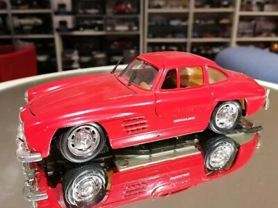 CbCar 1/24 Mercedes 300 SL, no box, MINT, Made in Italy, modellino anni '80 - Immagine 1 di 4