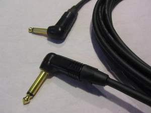 CABLE DE GUITARRA MOGAMI 2524 DOBLE ÁNGULO DORADO SERIE 20', 20 pies - Imagen 1 de 3