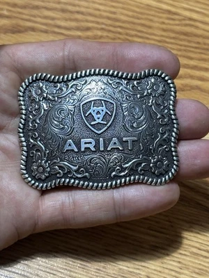 Hebilla de cinturón Ariat antigua plateada rectangular niños niños niñas Foto 1 de 3